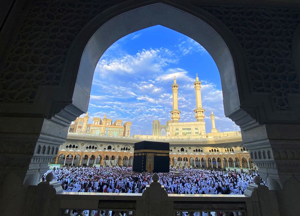 Cari Pengganti Biro Umroh yang Sering Tunda Keberangkatan
